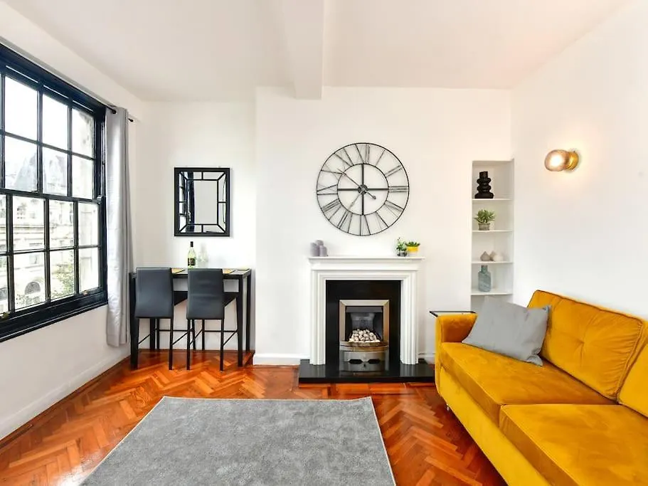 Апартаменты Westgate House Кардифф