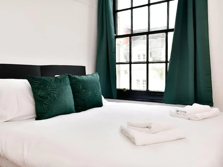 Апартаменты Westgate House Кардифф 0*,  Великобритания