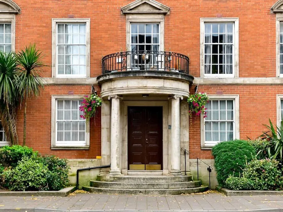 Westgate House Apartman Cardiff